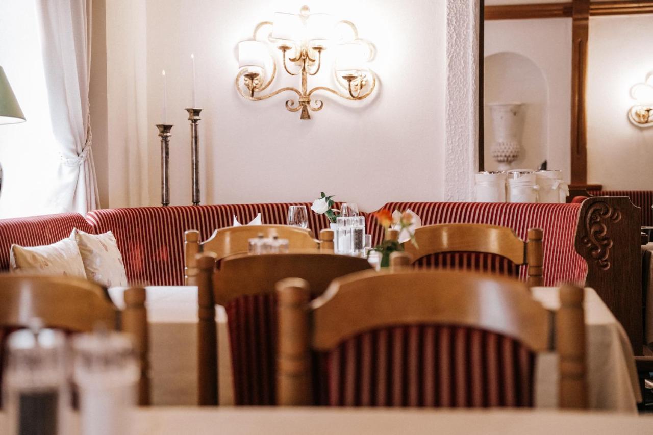 Landhotel Waldhaus Laubach  エクステリア 写真