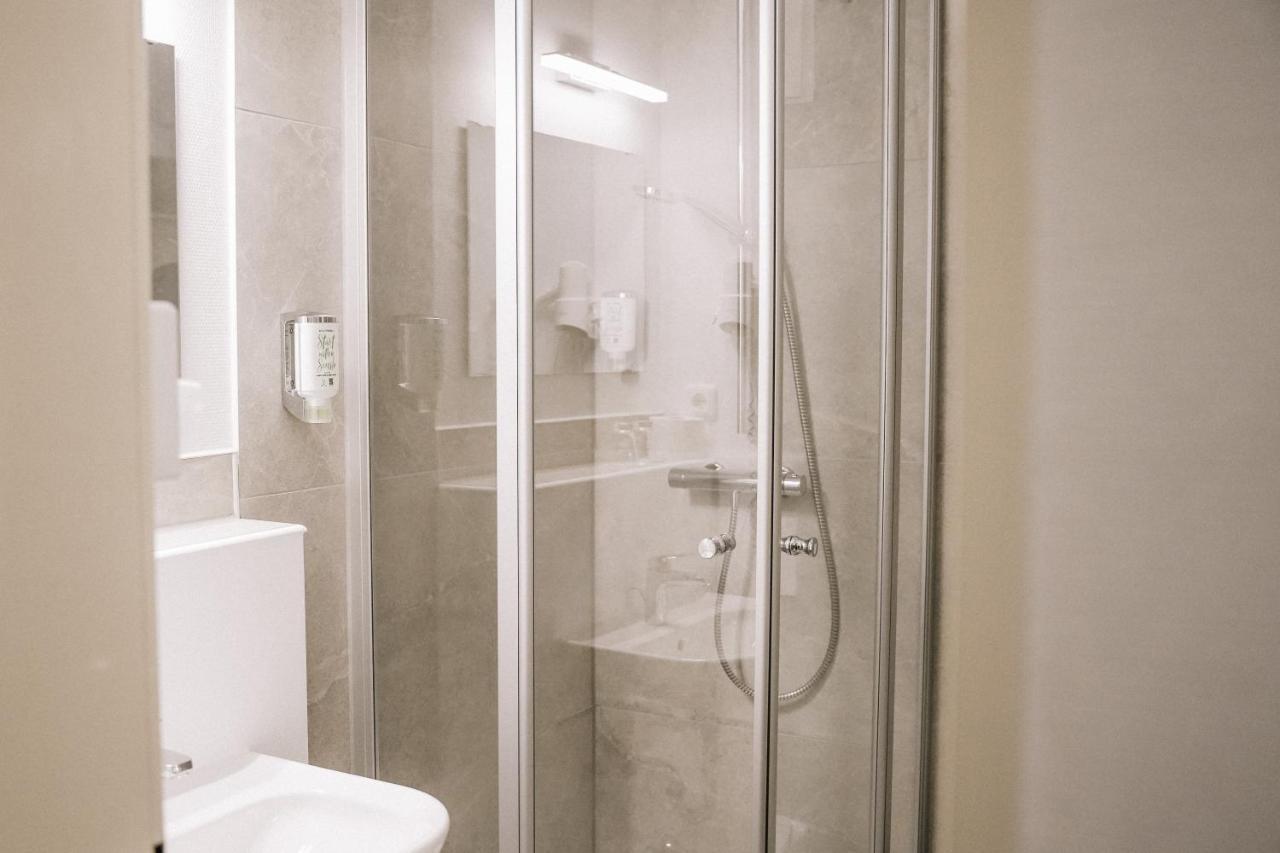 Landhotel Waldhaus Laubach  エクステリア 写真